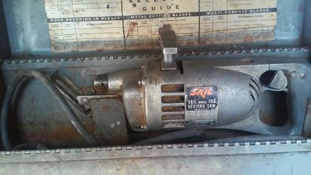 Skil model 700 heavy duty electric reciprocating saw