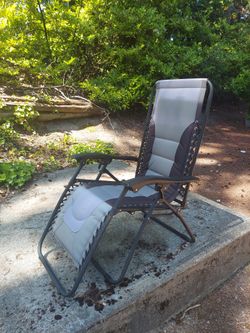 Zero gravity chair