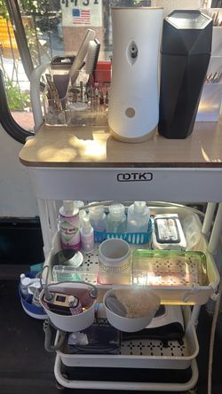 Acrylic nail supplies
