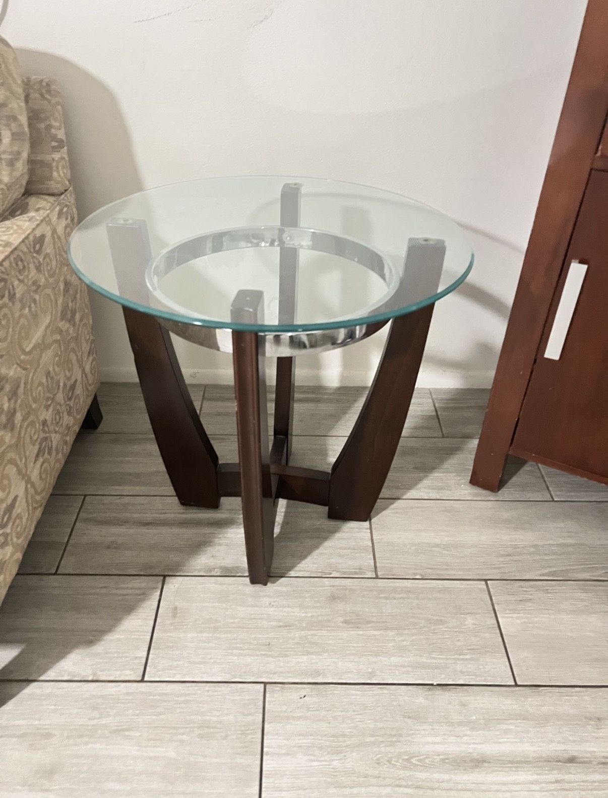 2 Glasses Coffee Table