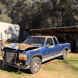 1996 Dodge Dakota v8 