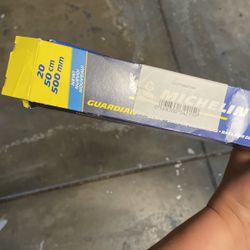 Size 20 & 24 Michelin Windshield Wipers 