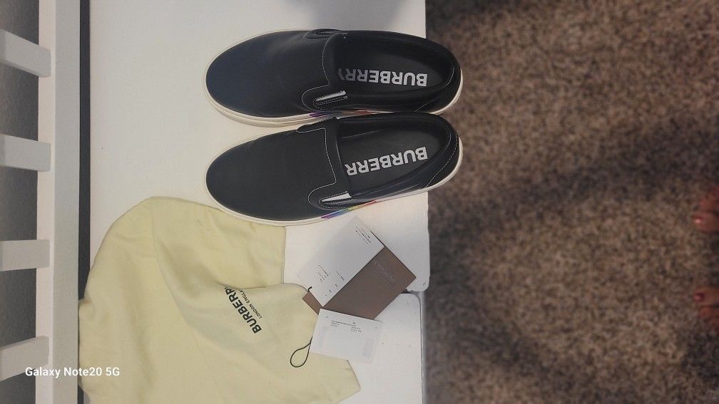 Burberry Black Shoes,,burberry Rainbow Black Shoes,,burberry Shoes,,burberry Rainbow,,burberry Sneaker