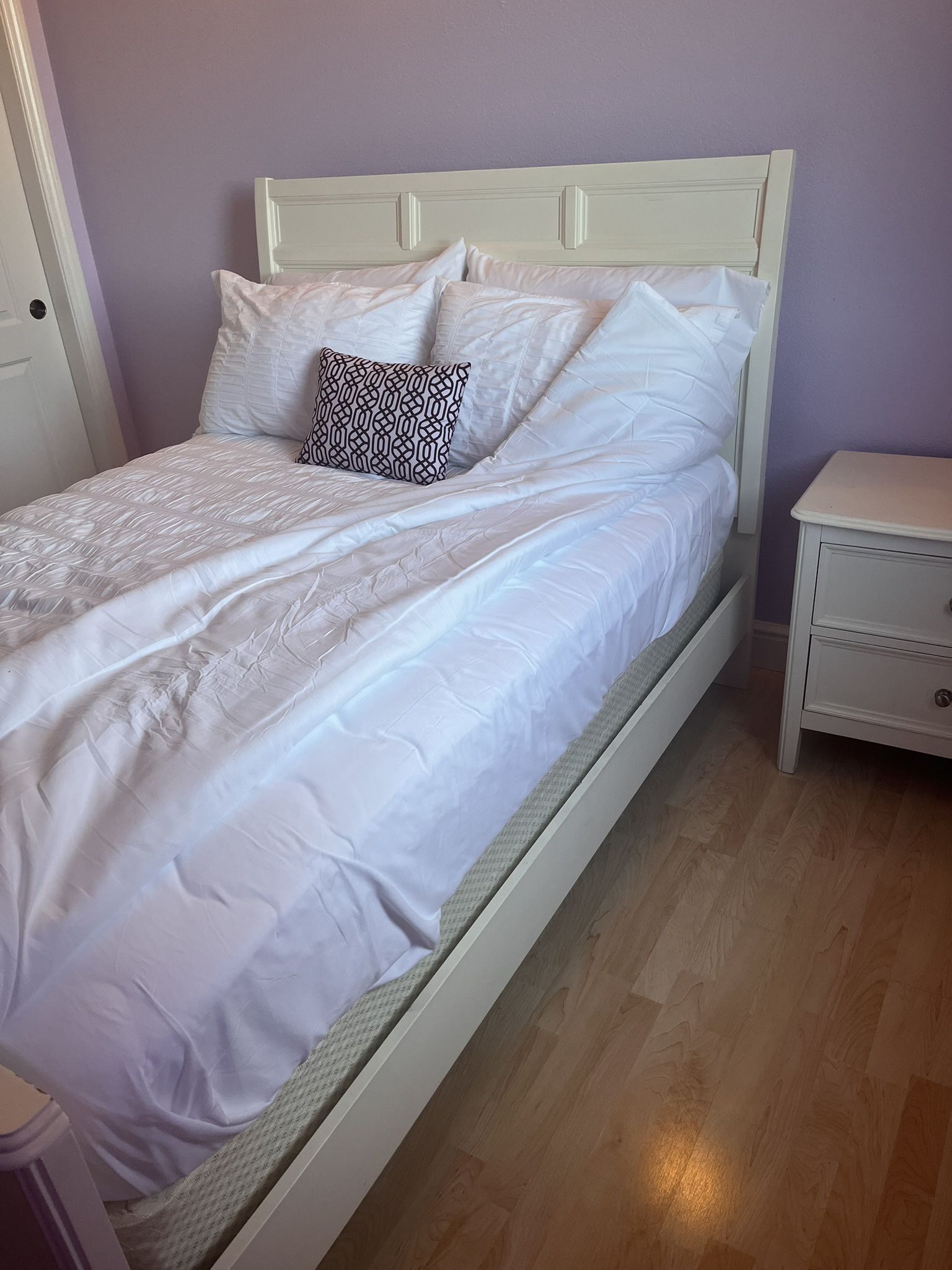 Full Size Bed With Box Spring, Mattress And Night Stand