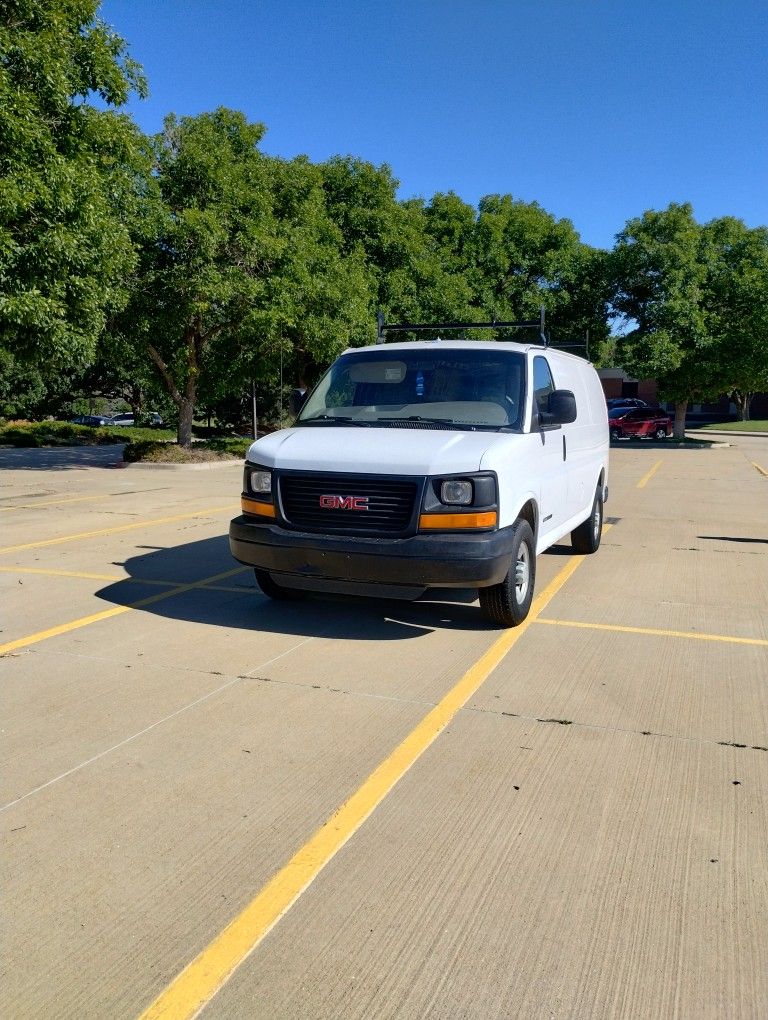 2003 GMC Savana 3500