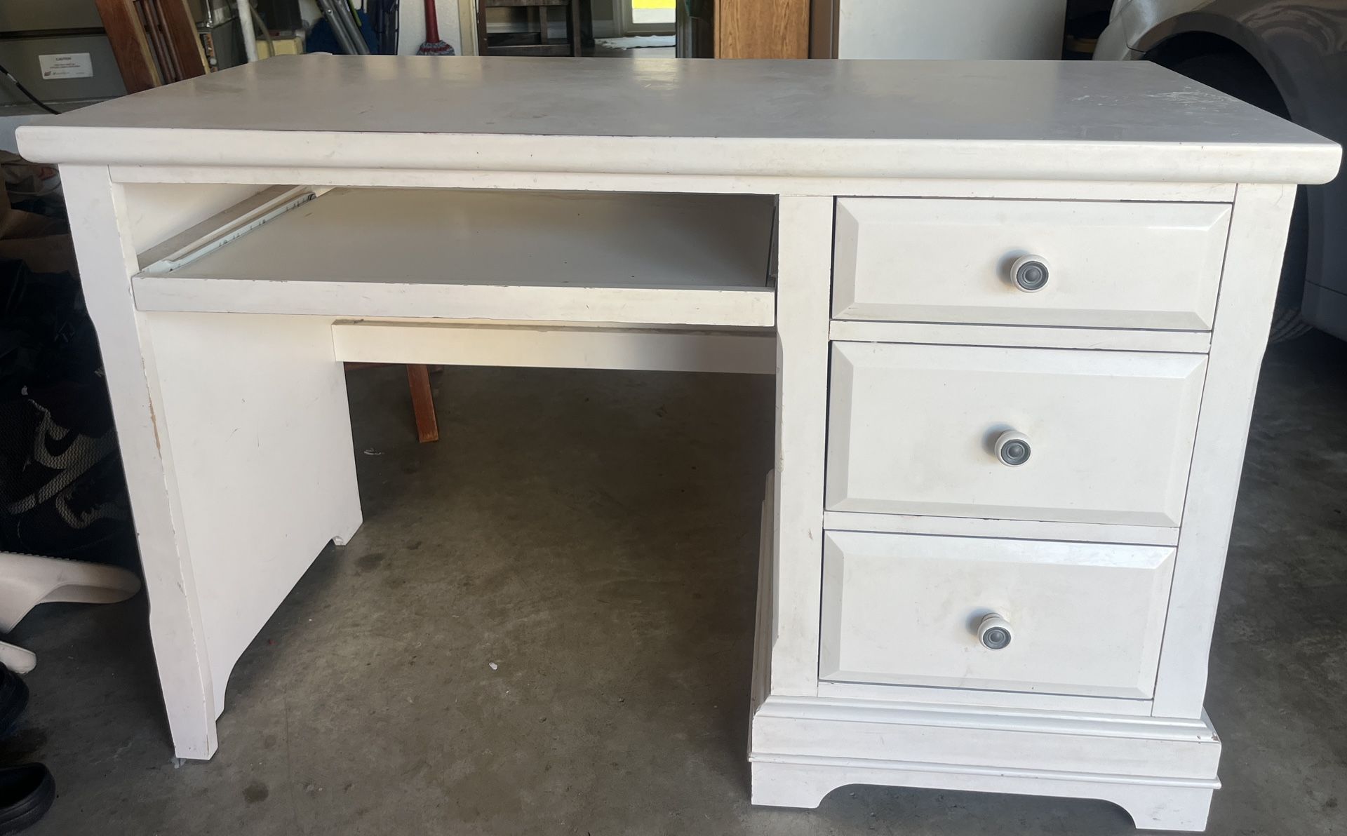 White Desk