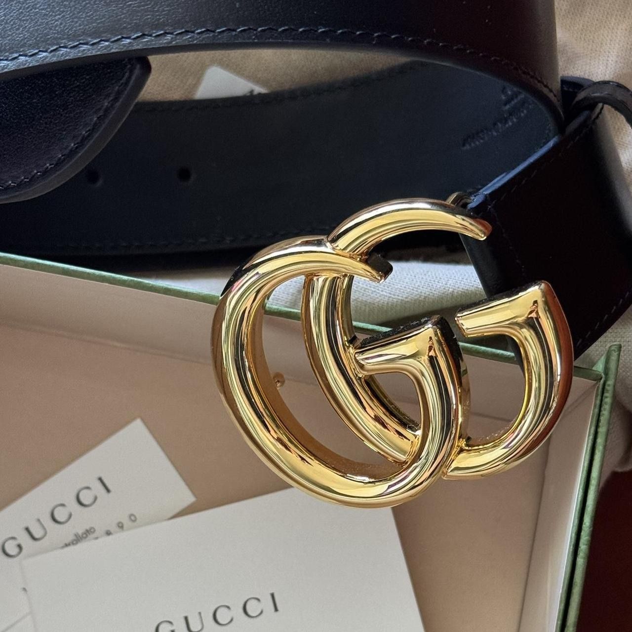 Gucci Marmont black leather wide belt with shiny buckle