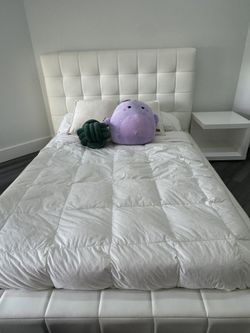 Modloft Bed Full with Nightstand And Mattress