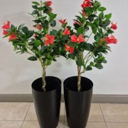 *** HOLIDAY SALE *** PAIR of Red Faux Hibiscuses in 22" Black Resin Planters @ Lasting Creations