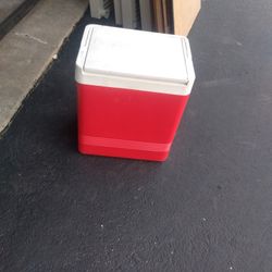 Igloo Cooler