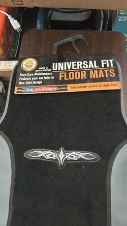 Universal fit floor mats