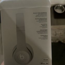 Beats Solo 4