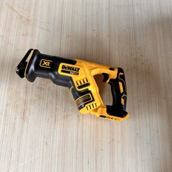 📌DEWALT 20V MAX XR Cordless Brushless Compact Reciprocating Saw (Tool Only) 👉PRECIO FIRME NO MENOS👉$100