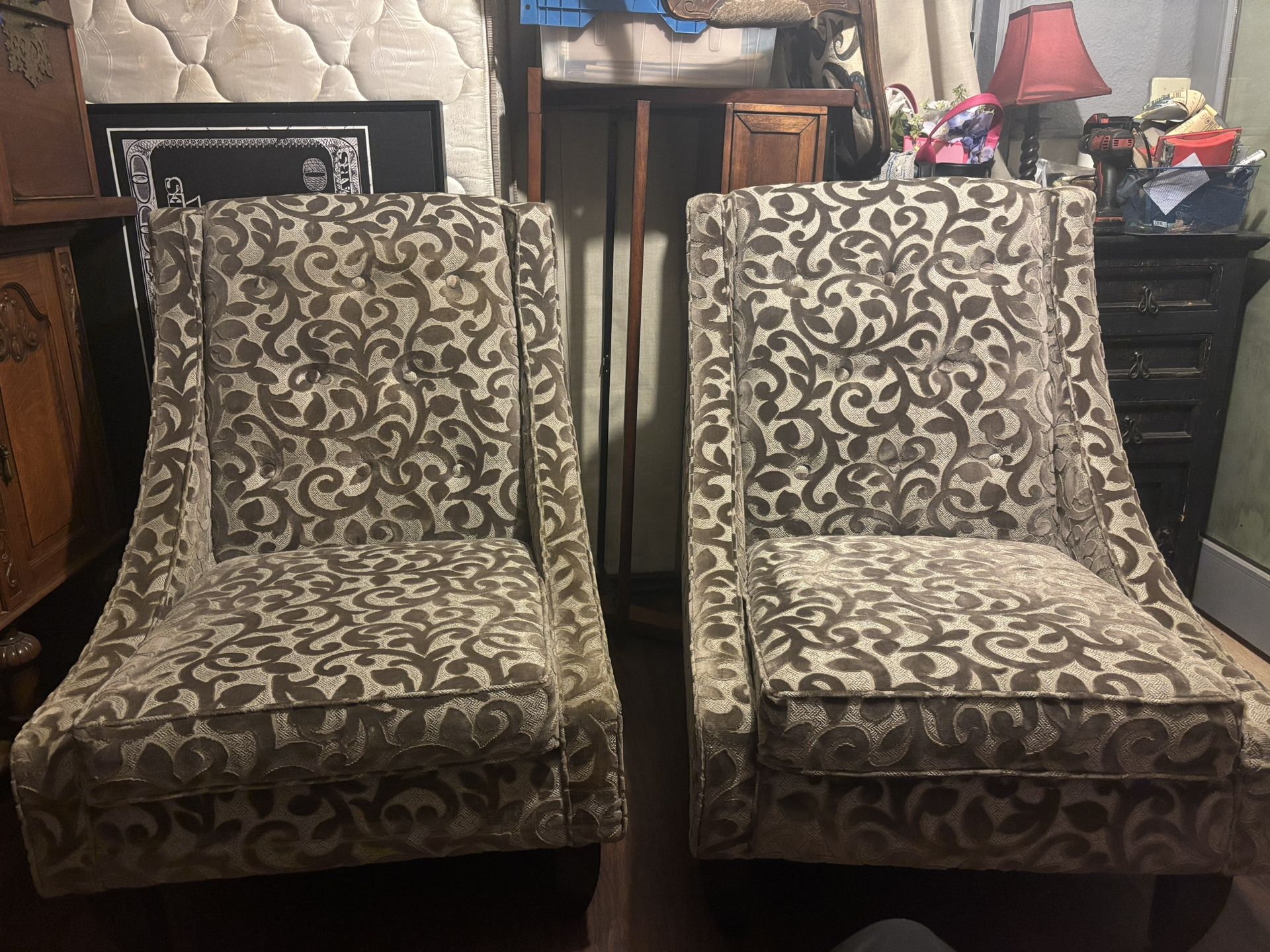 Set Of Oversized Chairs