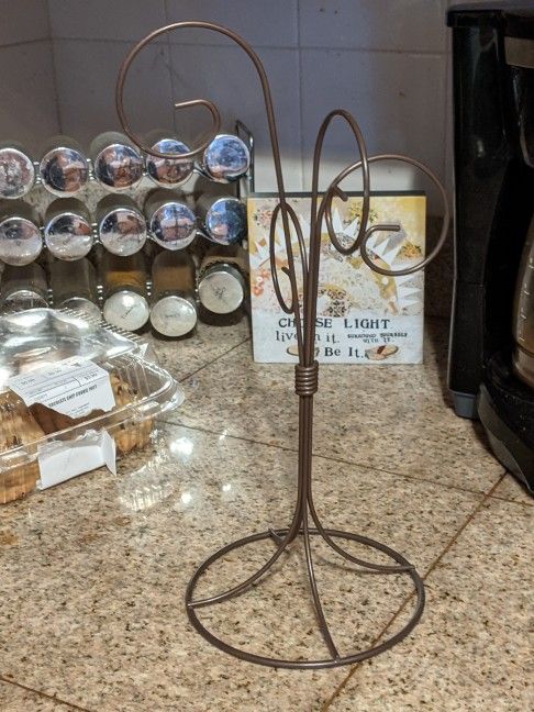 Bronze Colored Ornament Holder