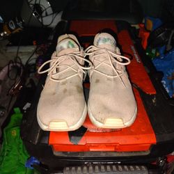 Women Size 6 Adidas Shoes 