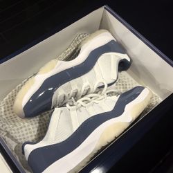 Jordan 11 Retro Low Diffused Blue 