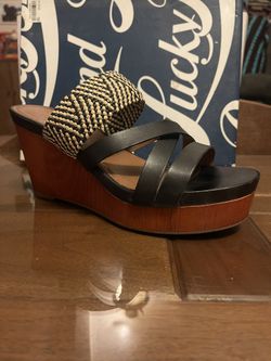 Women’s Size 8 Wedges