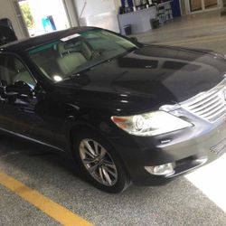 2010 Lexus LS 460