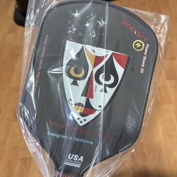 Dynasty Pickleball Paddle - Middleweight Champ T700