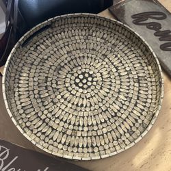 wall decor & dining table centerpiece