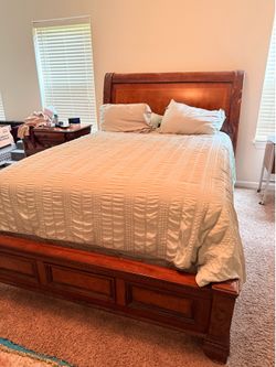 Quality Wood Queen Bed & Dresser