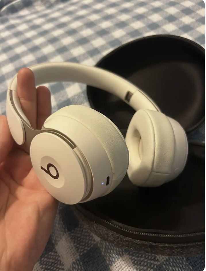 Original Beats by Dr. Dre Solo Pro On Ear Wireless Headphones White