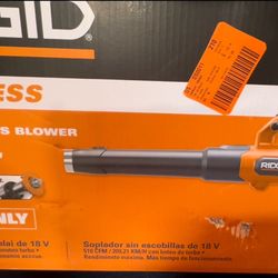$140 OBO RIDGID Brushless Cordless Battery Leaf Blower 