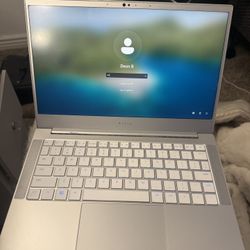 Laptop 