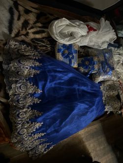 Royal blue and gold Quinceañera accessory set