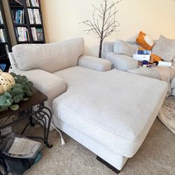 Burton oversized chaise lounge, light gray color