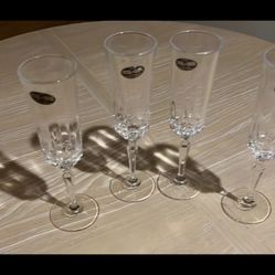 Nice wine glasses set of 4