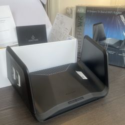 Nighthawk AX8 Tri-Band Wi-Fi 6 Router