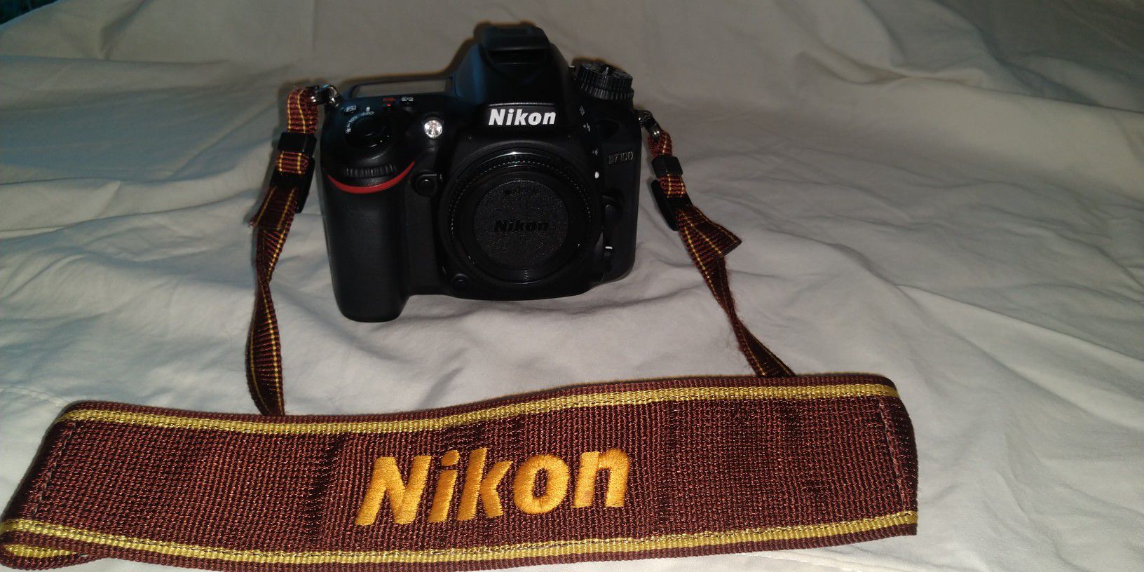 Nikon D7100 Digital Camera body only