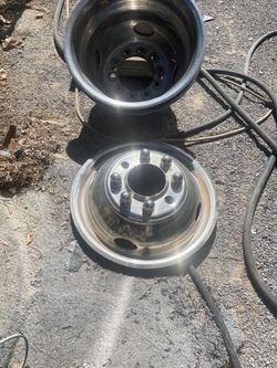 RV Caps Front  And Rear  Caps  Trade For Battery Charger Ok 