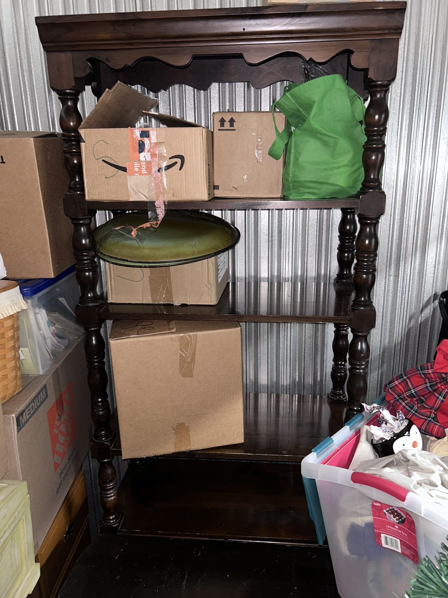 Shelf hutch With Cabinet Storage 