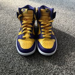 High top Nike ‘laker’