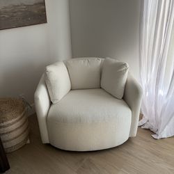 Boucle Swivel Chair