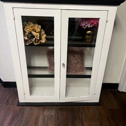 Display Cabinet 