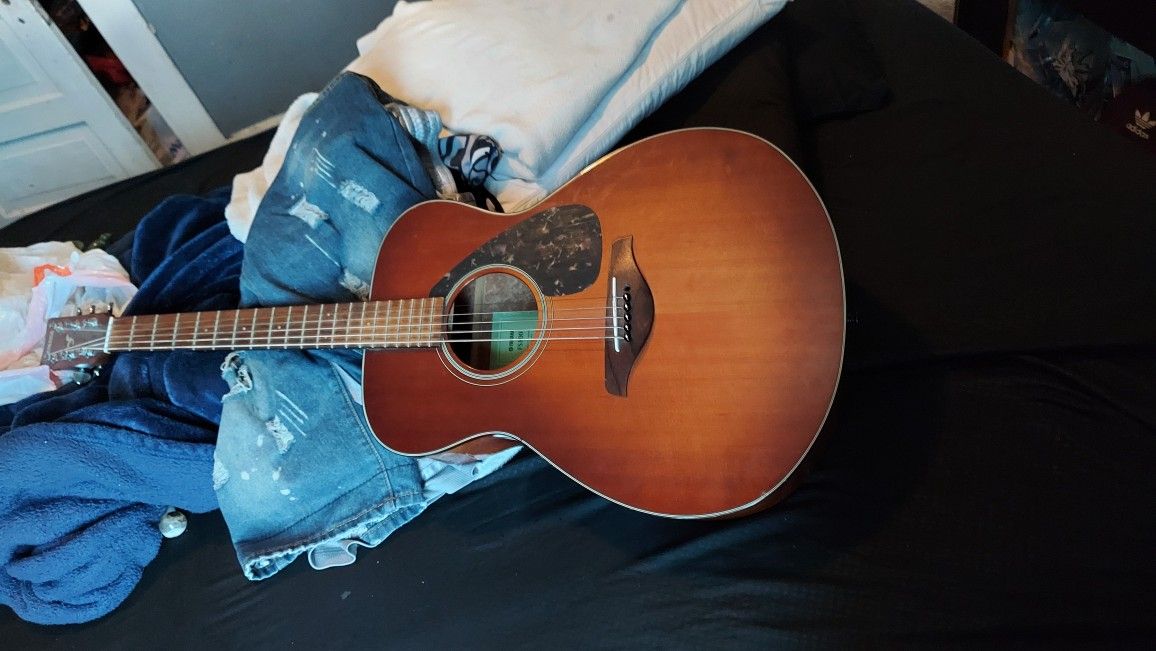 YAMAHA,FS 800,guitar Brown Color