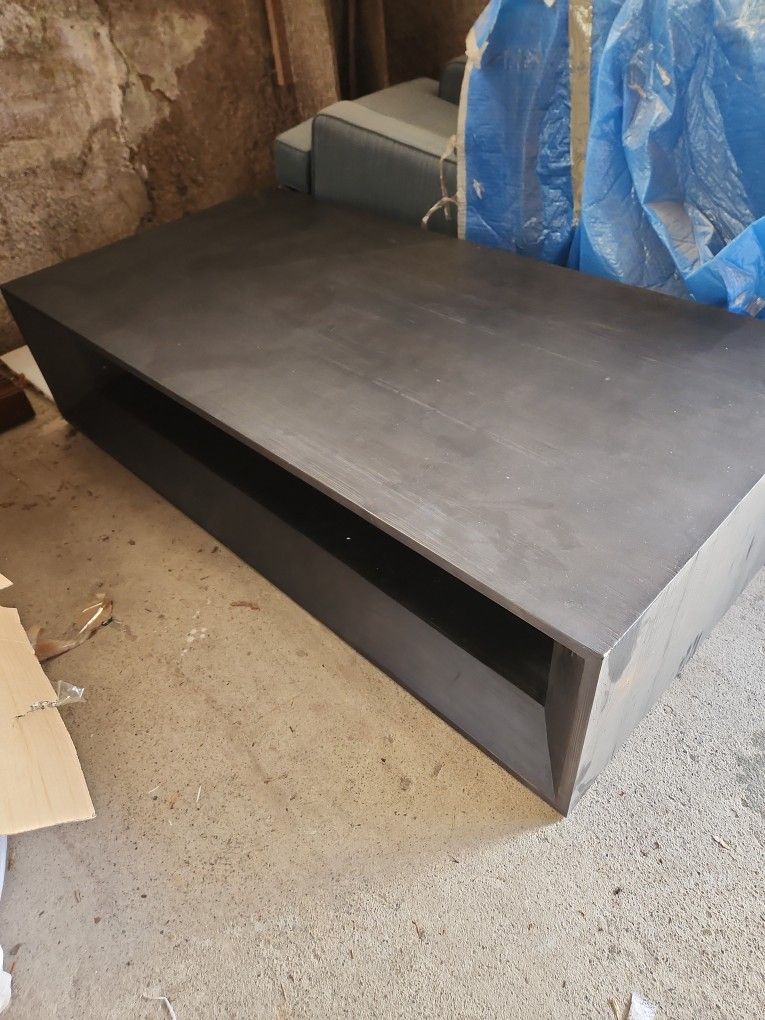 Livingroom Table