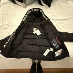 Moncler Men’s Winter Double Zip Puffer Jacket