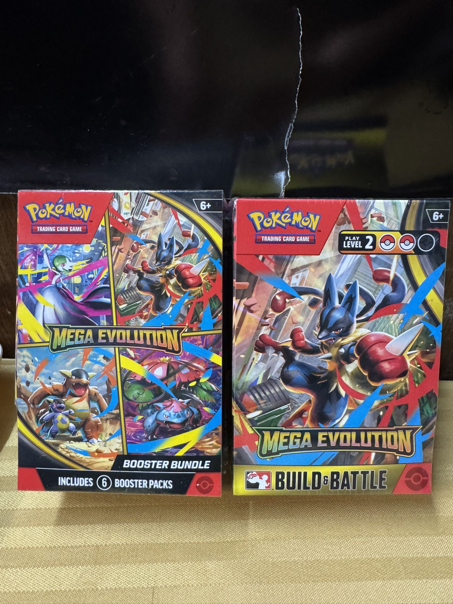 Pokémon Mega Evolution Build & Battle Box and Booster Bundle