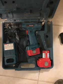 Makita 9.6v drill