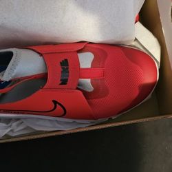 Brand New Nike Boys Shoes 