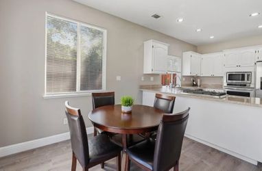 Round Wood Dining Table with 4 Chairs