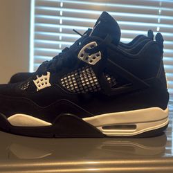 Retro Jordan 4 “White Thunder”