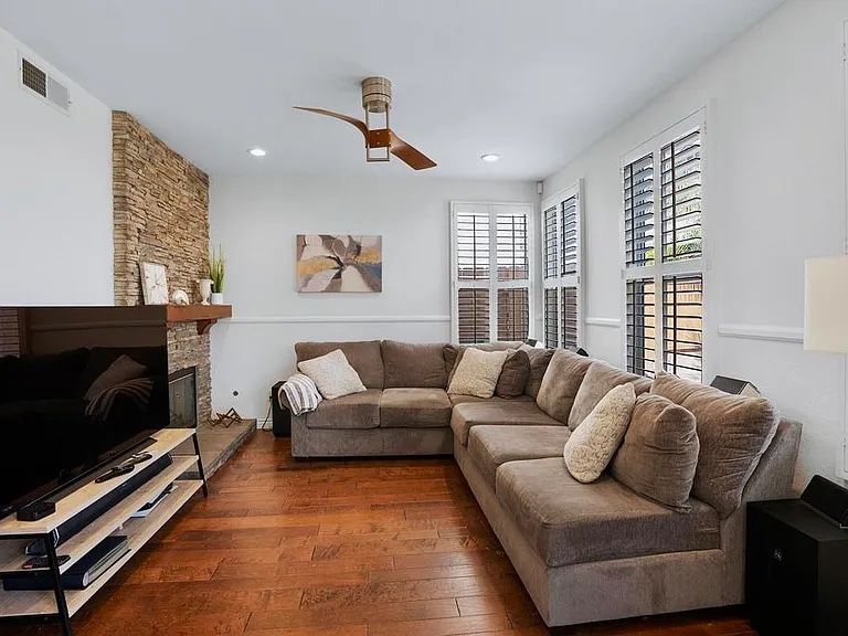 Sectional Sofa