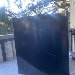 Hisense Mini  Fridge 