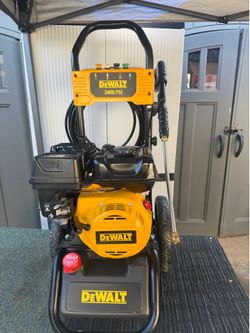 DEWALT 3400 PSI 2.5 GPM Gas Pressure Washer with Maintenance-Free Pump, Heavy-Duty Commercial Cold Water Power Washer